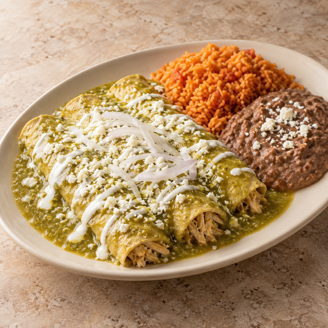 Enchiladas verdes de pollo; porción propuesta: 3 enchiladas con arroz y frijoles; imagen ilustrativa generada con IA